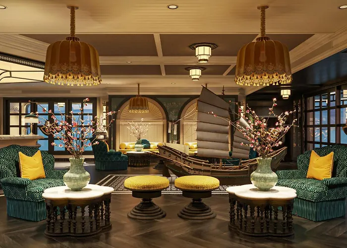 Khu nghỉ mát Orient Legacy Cruise Hạ Long
